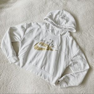 Nike White Cropped Hoodie w/ Cursive Logo